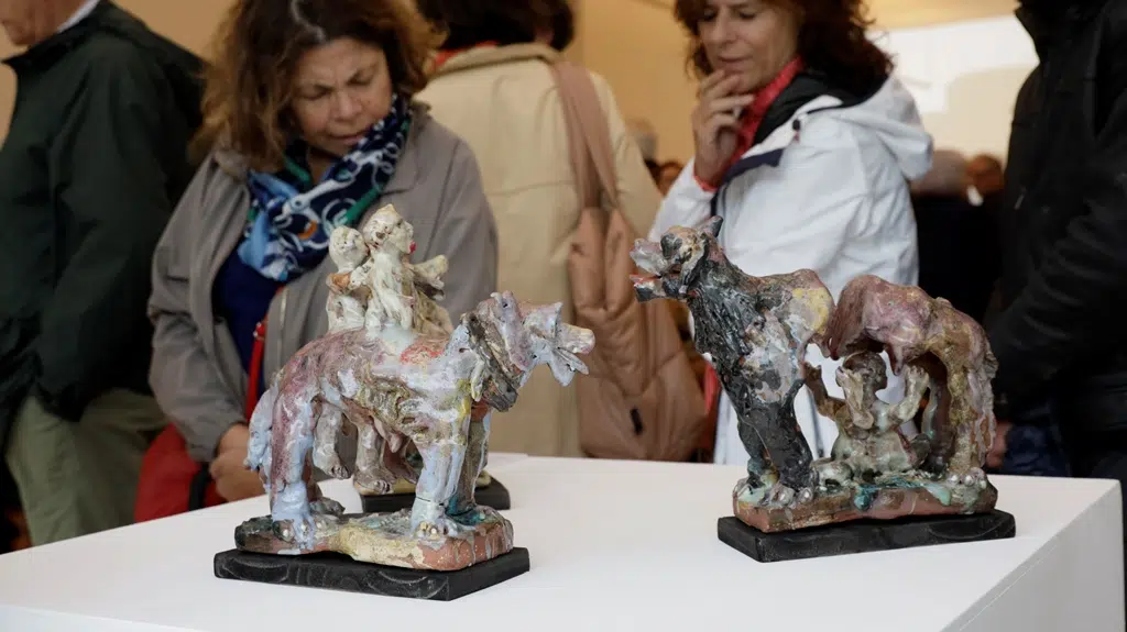 Visita orientada. Bienal. Criação. Concurso Internacional