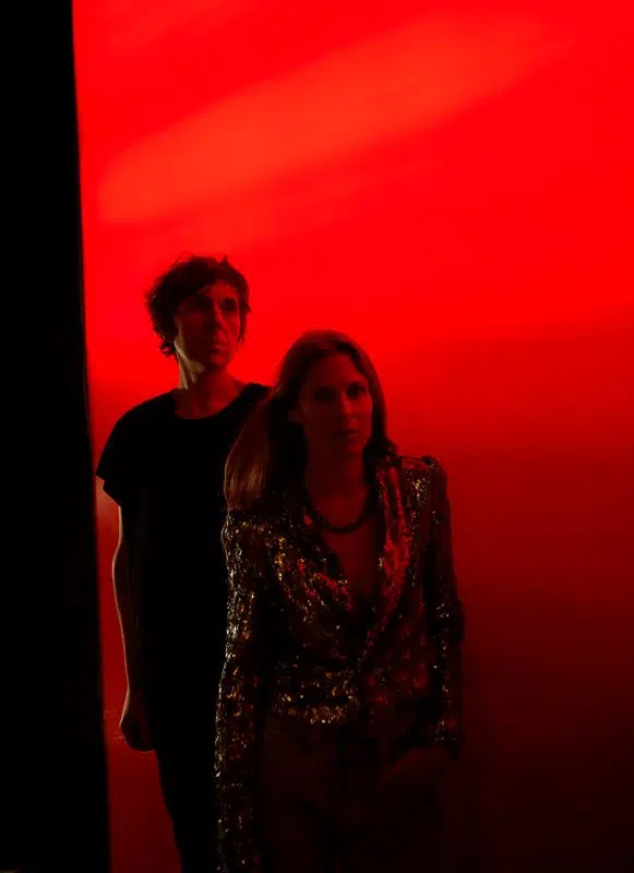 Mirror People | Ciclo Novas Quintas